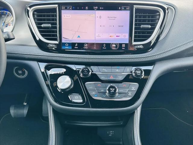 2027 Chrysler Pacifica Limited