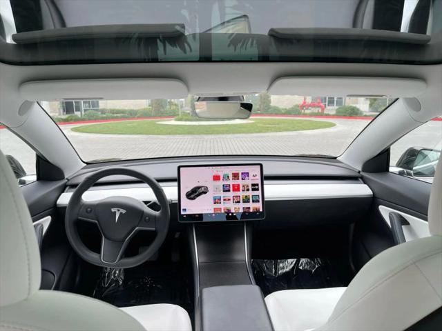 2019 Tesla Model 3 Standard Range Plus