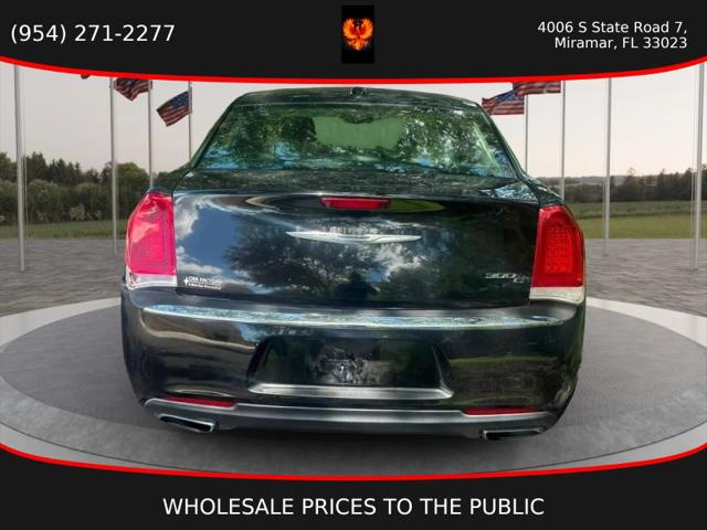 2017 Chrysler 300 300C