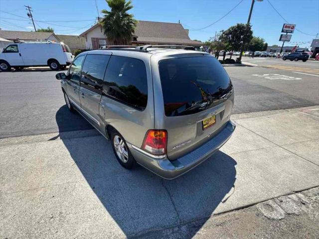 2003 Ford Windstar SE