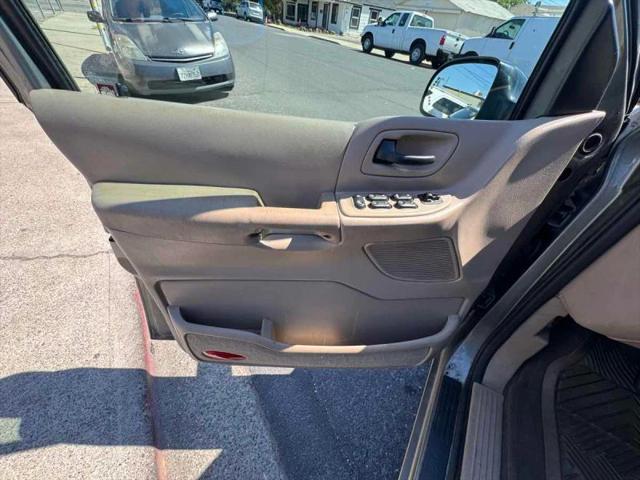 2003 Ford Windstar SE