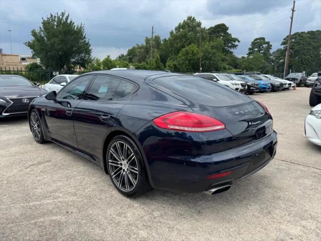 2016 Porsche Panamera Base
