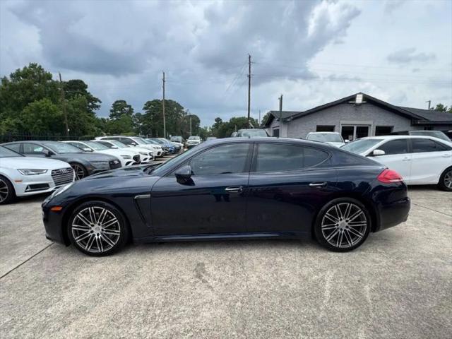 2016 Porsche Panamera Base