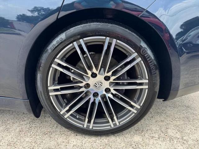 2016 Porsche Panamera Base