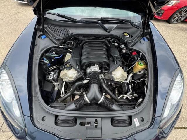 2016 Porsche Panamera Base
