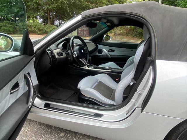 2005 BMW Z4 2.5i