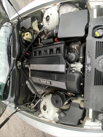 2005 BMW Z4 2.5i