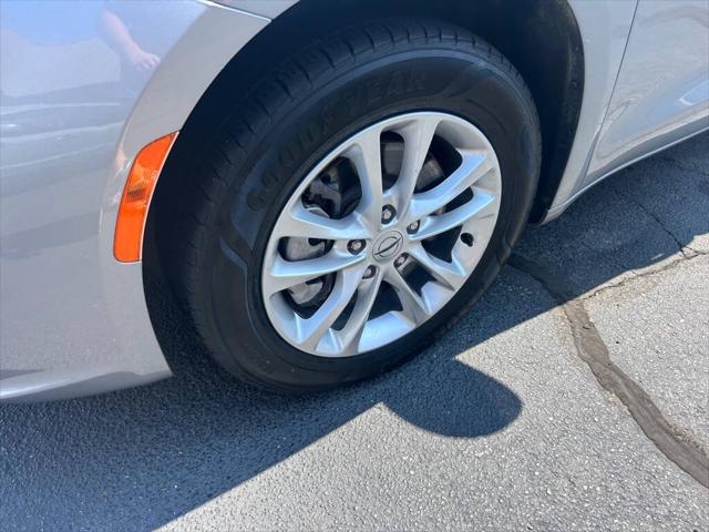 2021 Chrysler Pacifica Touring AWD