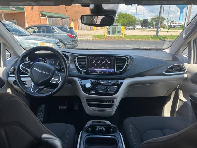2021 Chrysler Pacifica Touring AWD