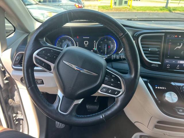 2021 Chrysler Pacifica Touring AWD