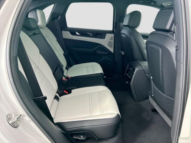 2026 Porsche Cayenne Unknown