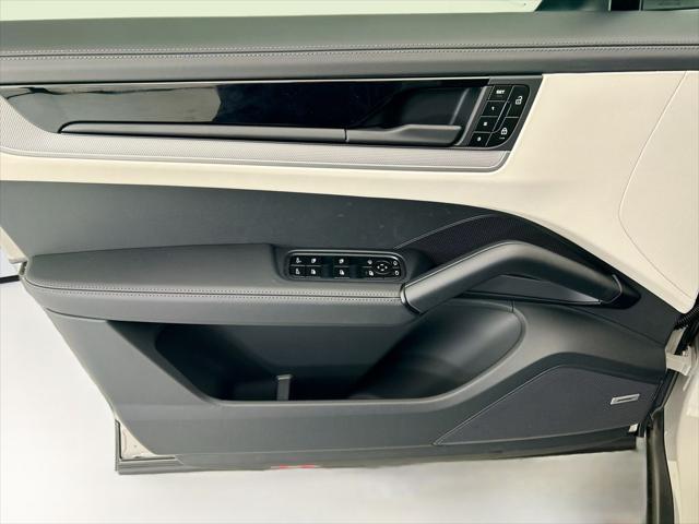 2026 Porsche Cayenne Unknown