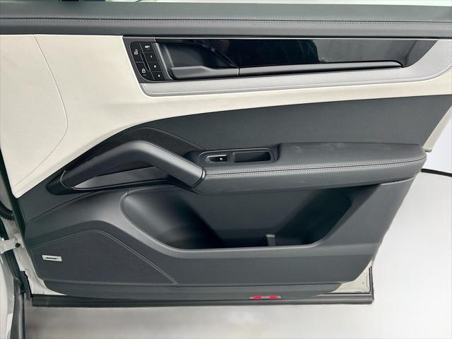 2026 Porsche Cayenne Unknown