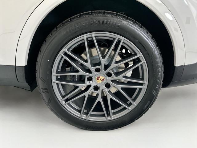 2026 Porsche Cayenne Unknown