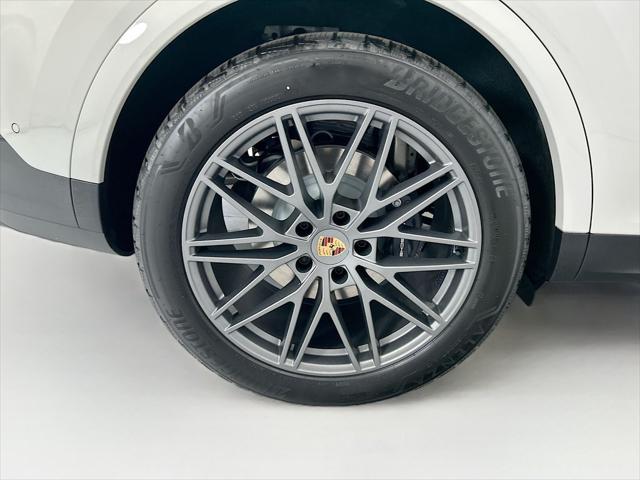 2026 Porsche Cayenne Unknown