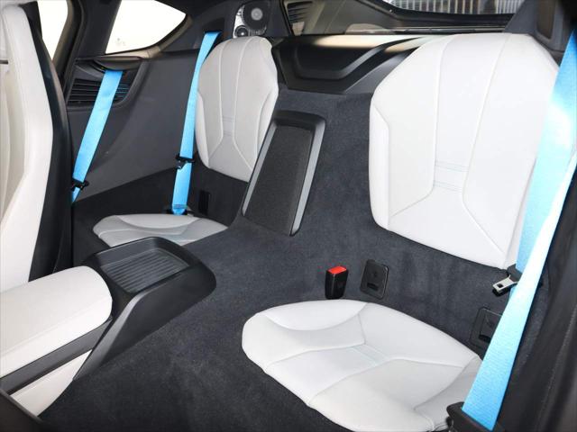 2015 BMW i8 Unknown