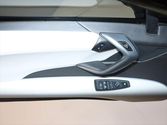 2015 BMW i8 Unknown