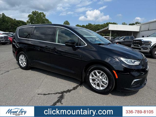 2024 Chrysler Pacifica Touring L for sale in Mount Airy, NC