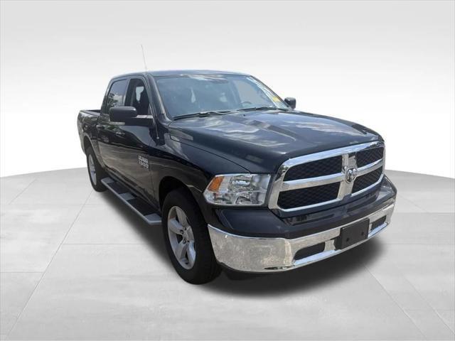 2022 RAM 1500 Classic SLT Crew Cab 4x4 57 Box 2022 RAM 1500 Classic SLT Crew Cab 4x4 57 Box