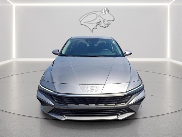 2024 Hyundai Elantra SE 2024 Hyundai Elantra SE