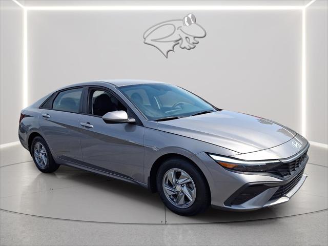 2024 Hyundai Elantra SE 2024 Hyundai Elantra SE