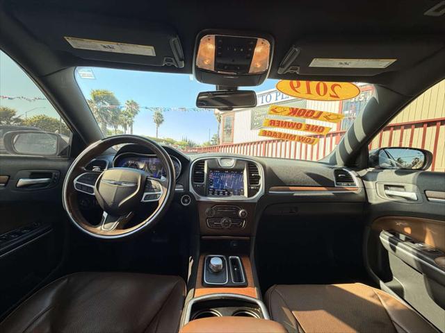 2019 Chrysler 300 300C