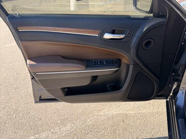 2019 Chrysler 300 300C