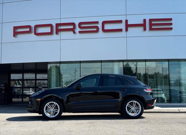 2026 Porsche Macan Base