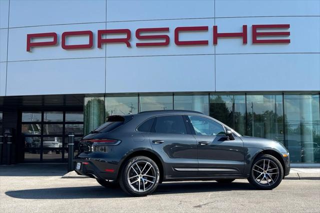 2026 Porsche Macan Base