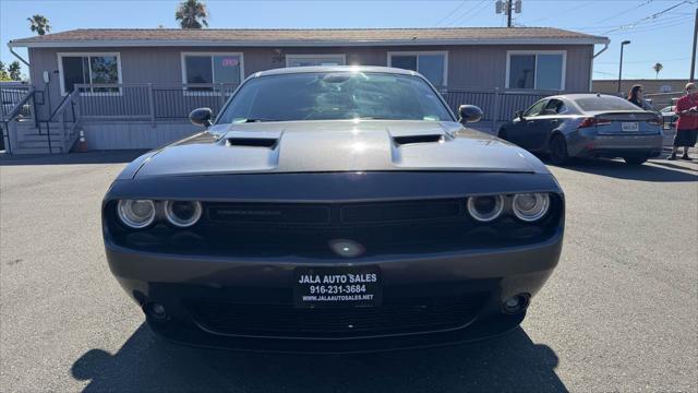 2016 Dodge Challenger SXT