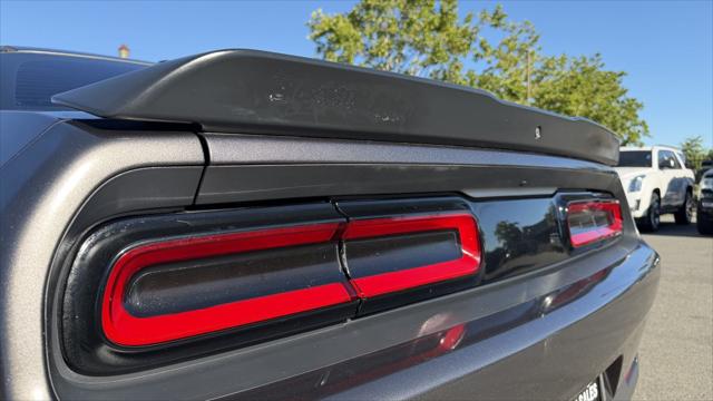 2016 Dodge Challenger SXT
