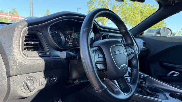 2016 Dodge Challenger SXT