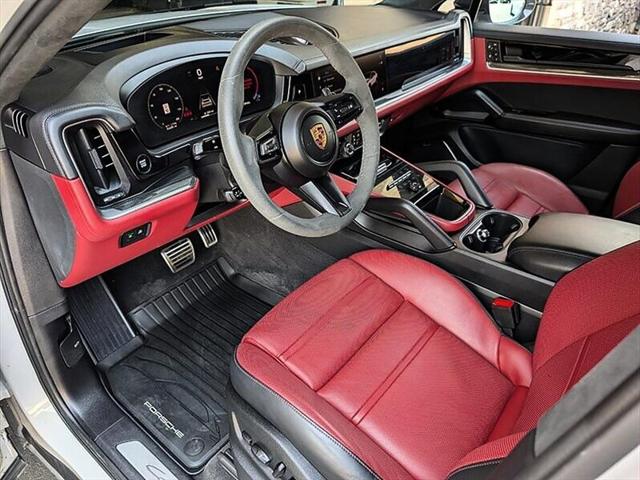 2024 Porsche Cayenne S