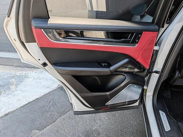 2024 Porsche Cayenne S