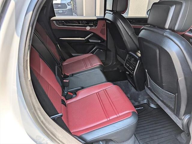 2024 Porsche Cayenne S