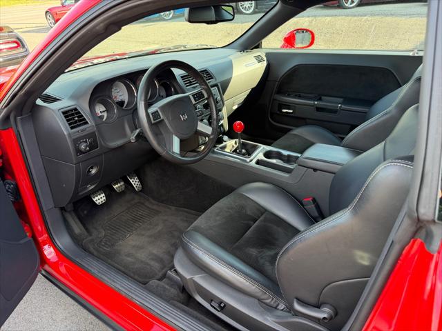 2009 Dodge Challenger SRT8