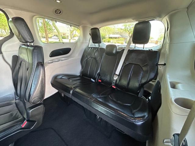 2020 Chrysler Pacifica Touring L