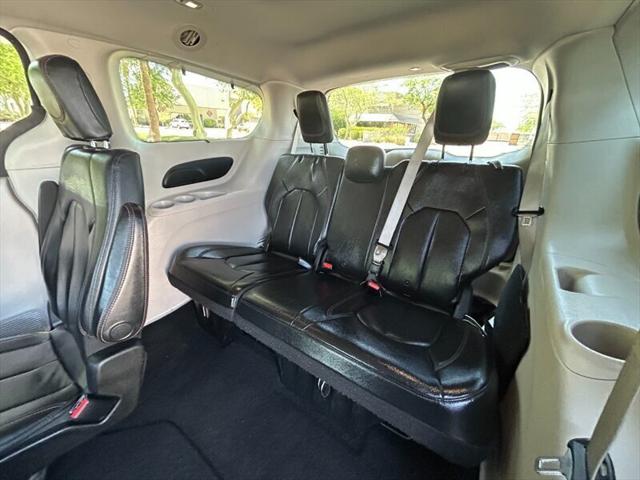 2020 Chrysler Pacifica Touring L