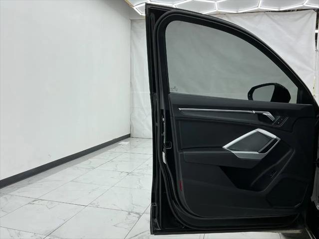 2020 Audi Q3 Premium 45 TFSI quattro Tiptronic