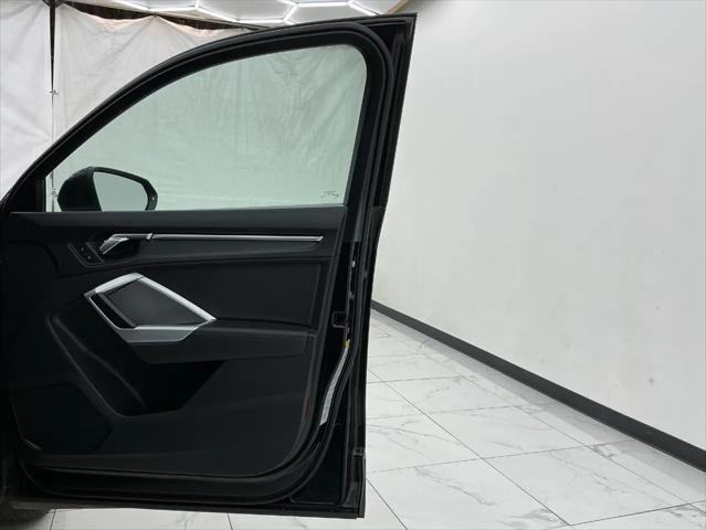 2020 Audi Q3 Premium 45 TFSI quattro Tiptronic