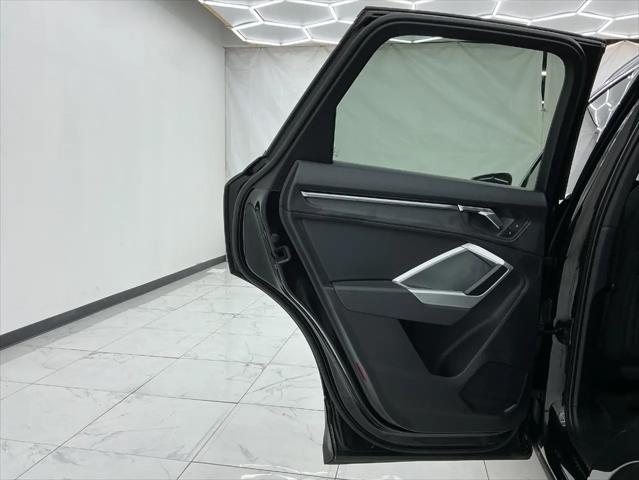 2020 Audi Q3 Premium 45 TFSI quattro Tiptronic