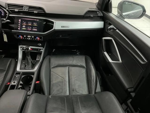 2020 Audi Q3 Premium 45 TFSI quattro Tiptronic