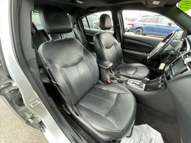 2012 Chrysler 200 Limited