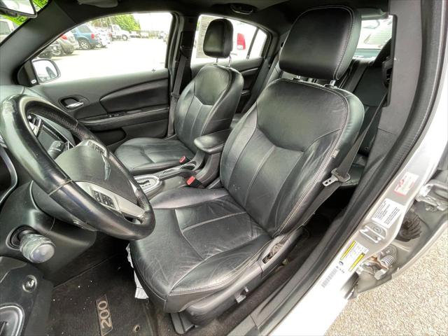 2012 Chrysler 200 Limited