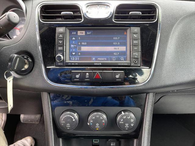 2012 Chrysler 200 Limited