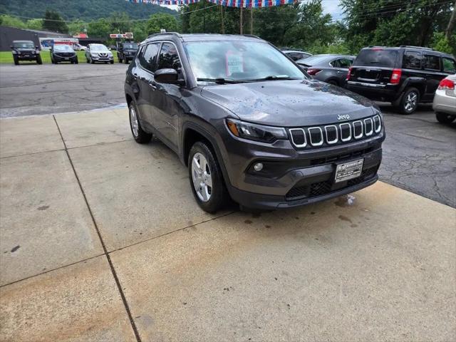 2022 Jeep Compass Latitude 4x4 for sale in Vandergrift, PA