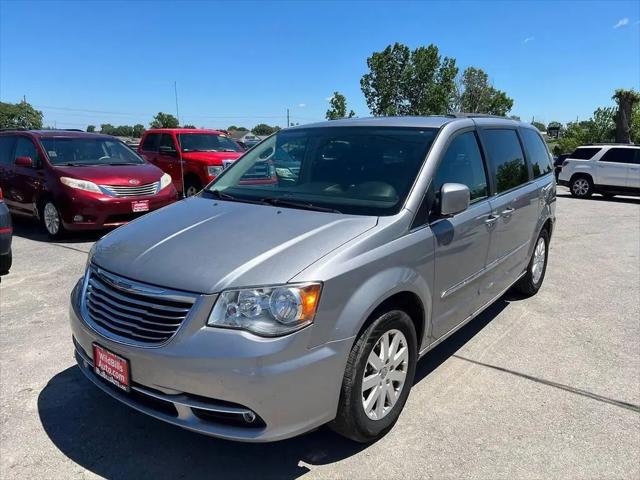 2014 Chrysler Town & Country Touring for sale in Merrillville, IN