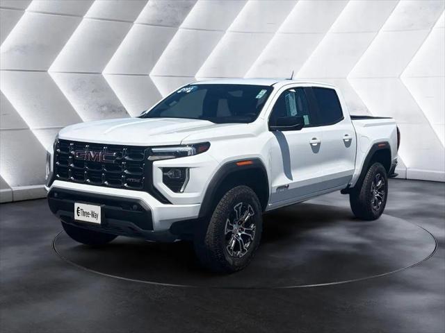 2023 GMC Canyon 4WD Crew Cab Short Box AT4 for sale in Bakersfield, CA