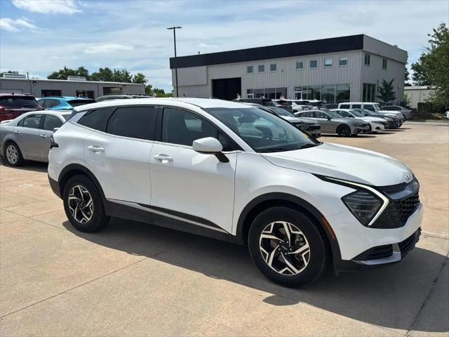 2024 Kia Sportage LX for sale in Lawrence, KS
