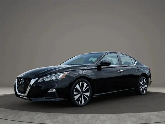 2022 Nissan Altima SV FWD for sale in Burleson, TX